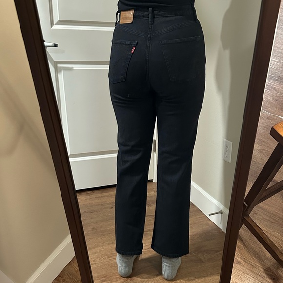 LAST CHANCE - Levi’s ribcage straight leg black jeans - Picture 9 of 9